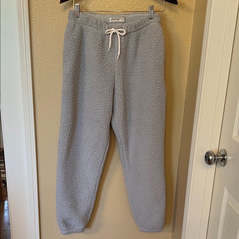 Gilly Hicks Gray Sherpa Joggers